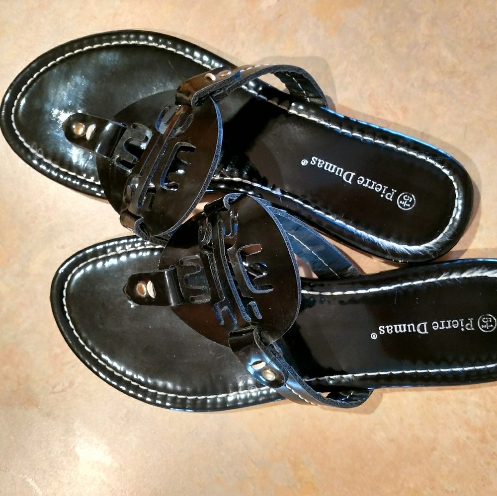 Ladies sandals